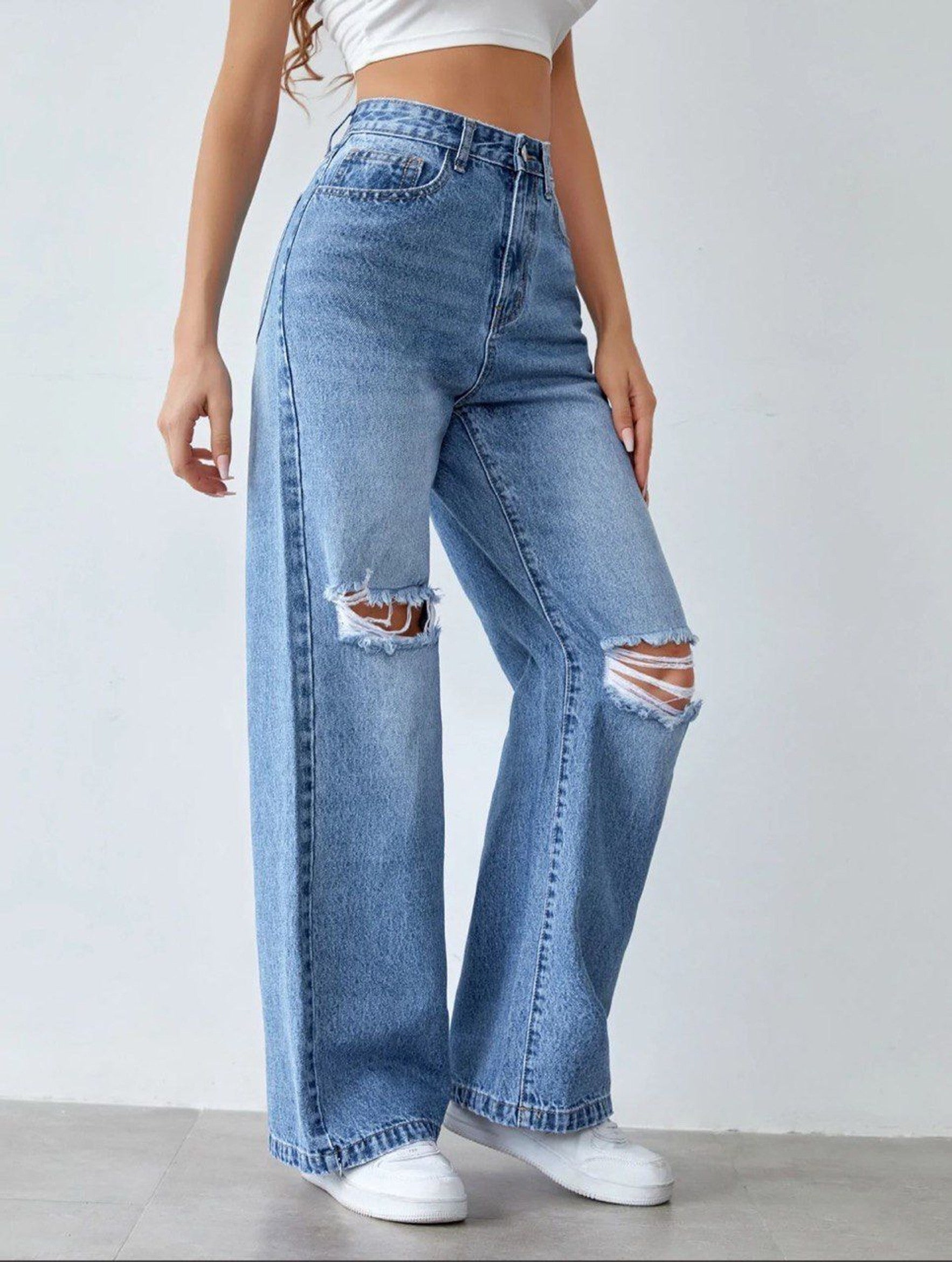 Vegles Women's Light Blue Ripped Wide-Leg Jeans