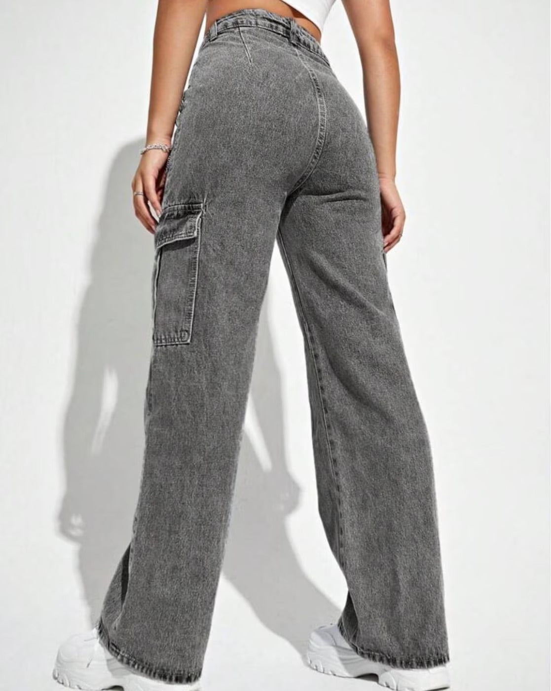Vegles Women's Grey High-Waisted Cargo Denim Jeans