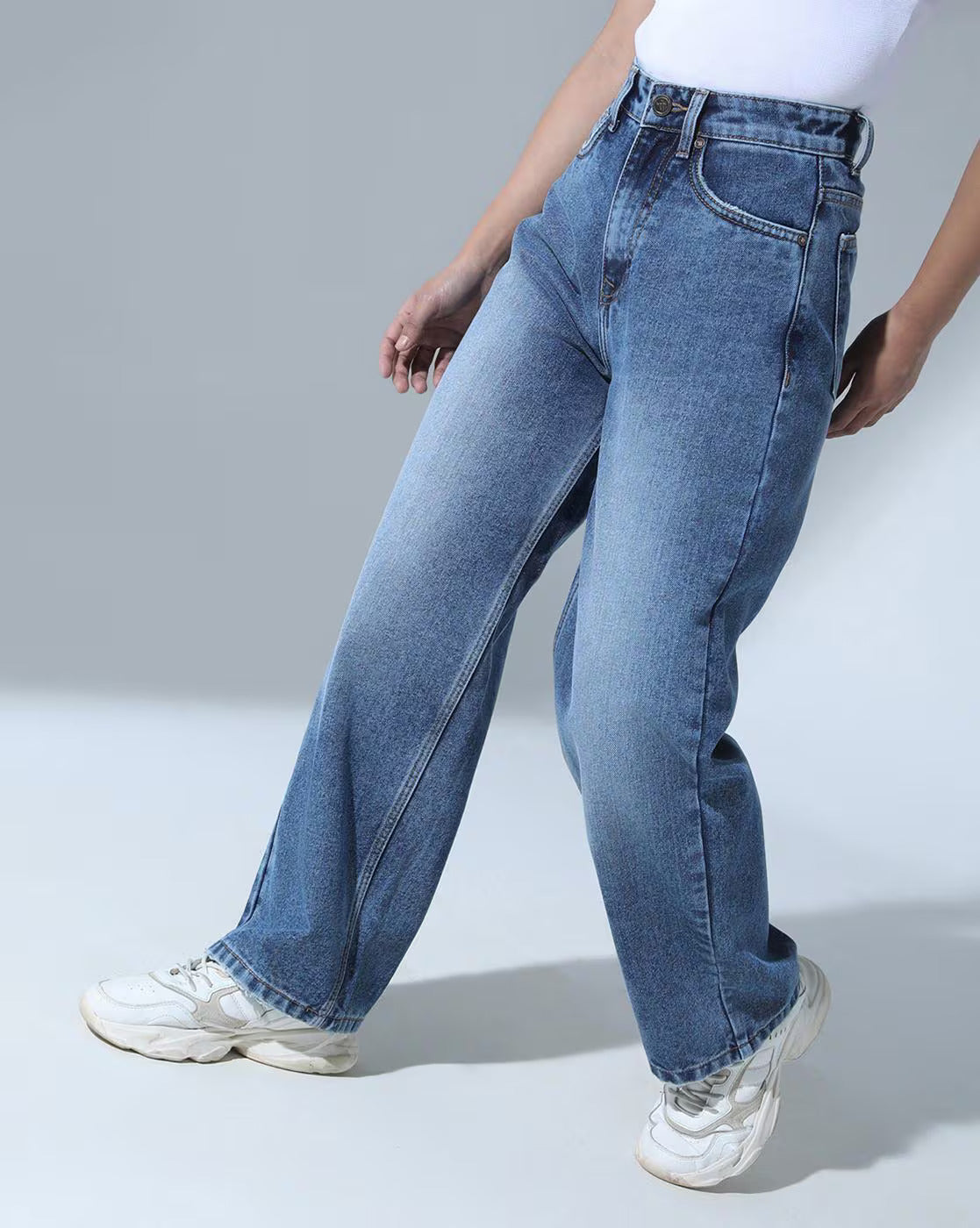 Vegles Women's Light Blue High-Waist Wide-Leg Jeans