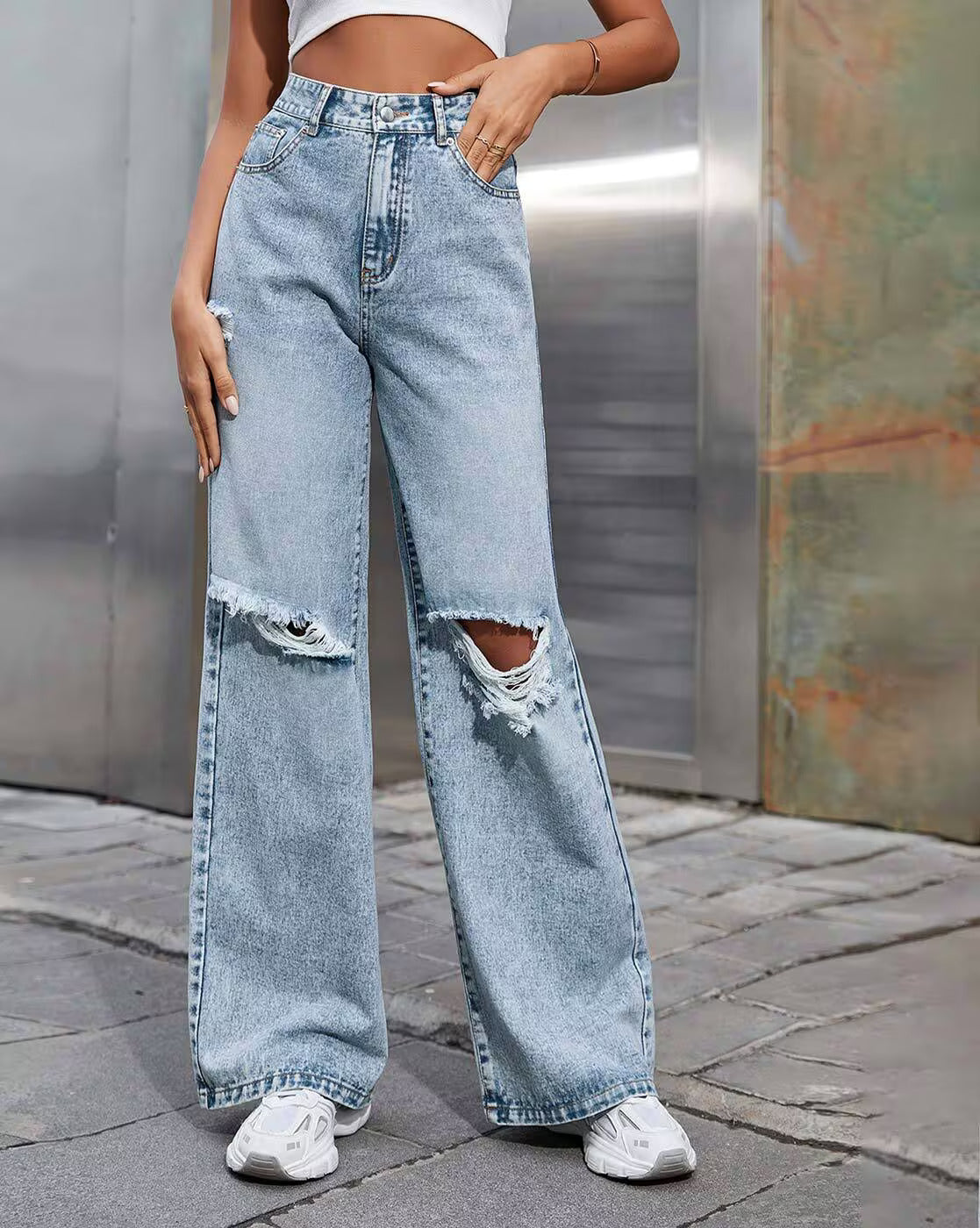 Vegles Women's Light Blue Distressed Wide-Leg Jeans