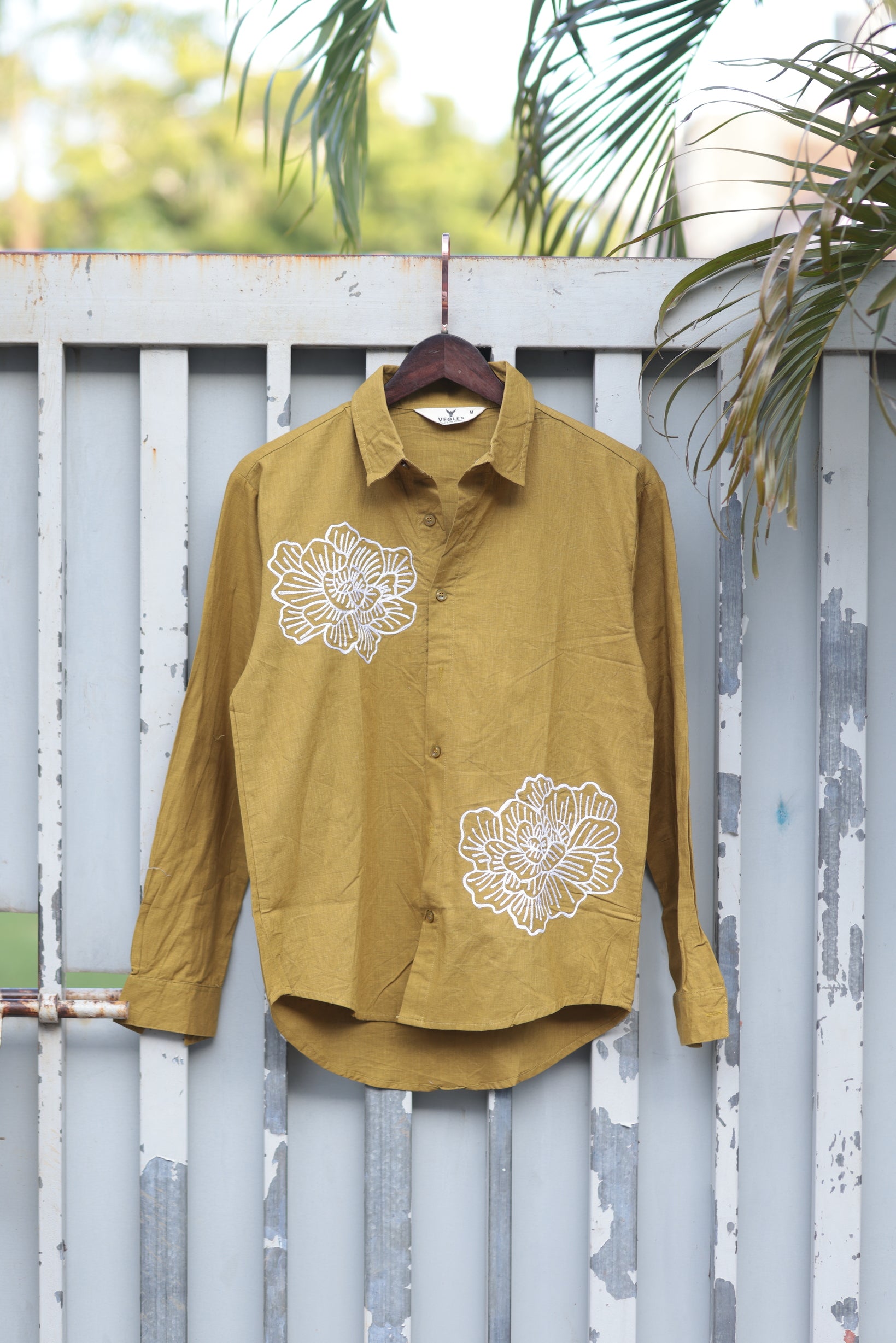 Vegles-Floral Embroidered Cotton Linen Shirt