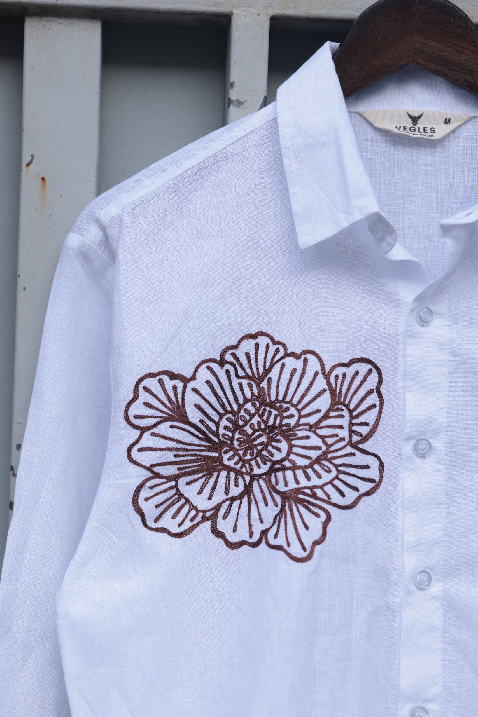 Vegles-Floral Embroidered Cotton Linen Shirt
