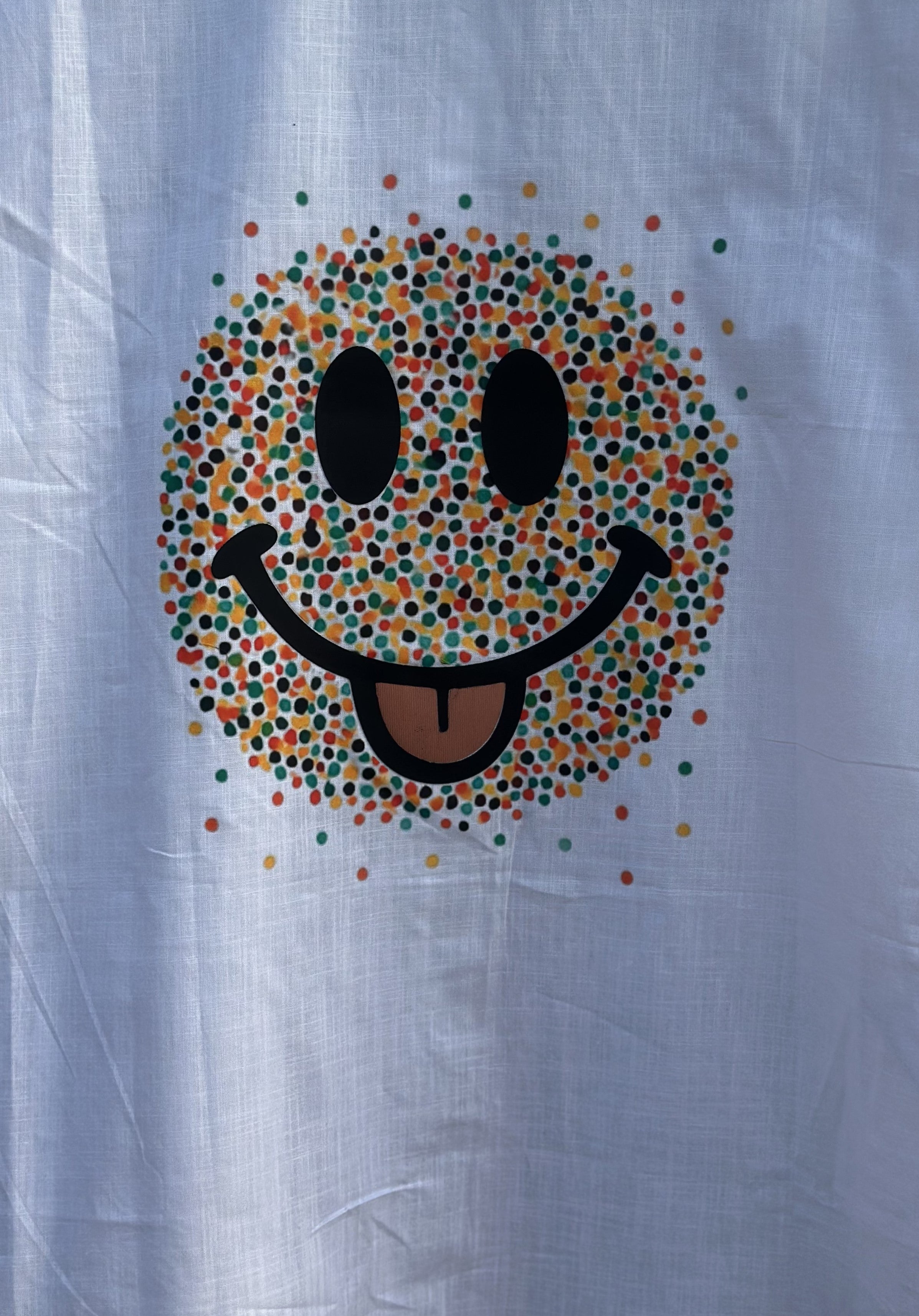 Vegles-Smiley Confetti Graphic Shirt – Tongue Out Edition