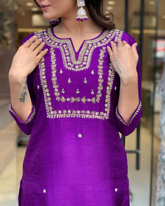 Vegles Embroidered Straight Kurti with Pants & Dupatta
