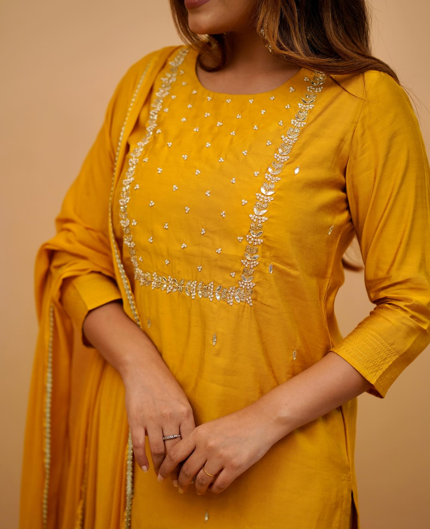 Vegles Embroidered Straight Kurti with Pants & Dupatta