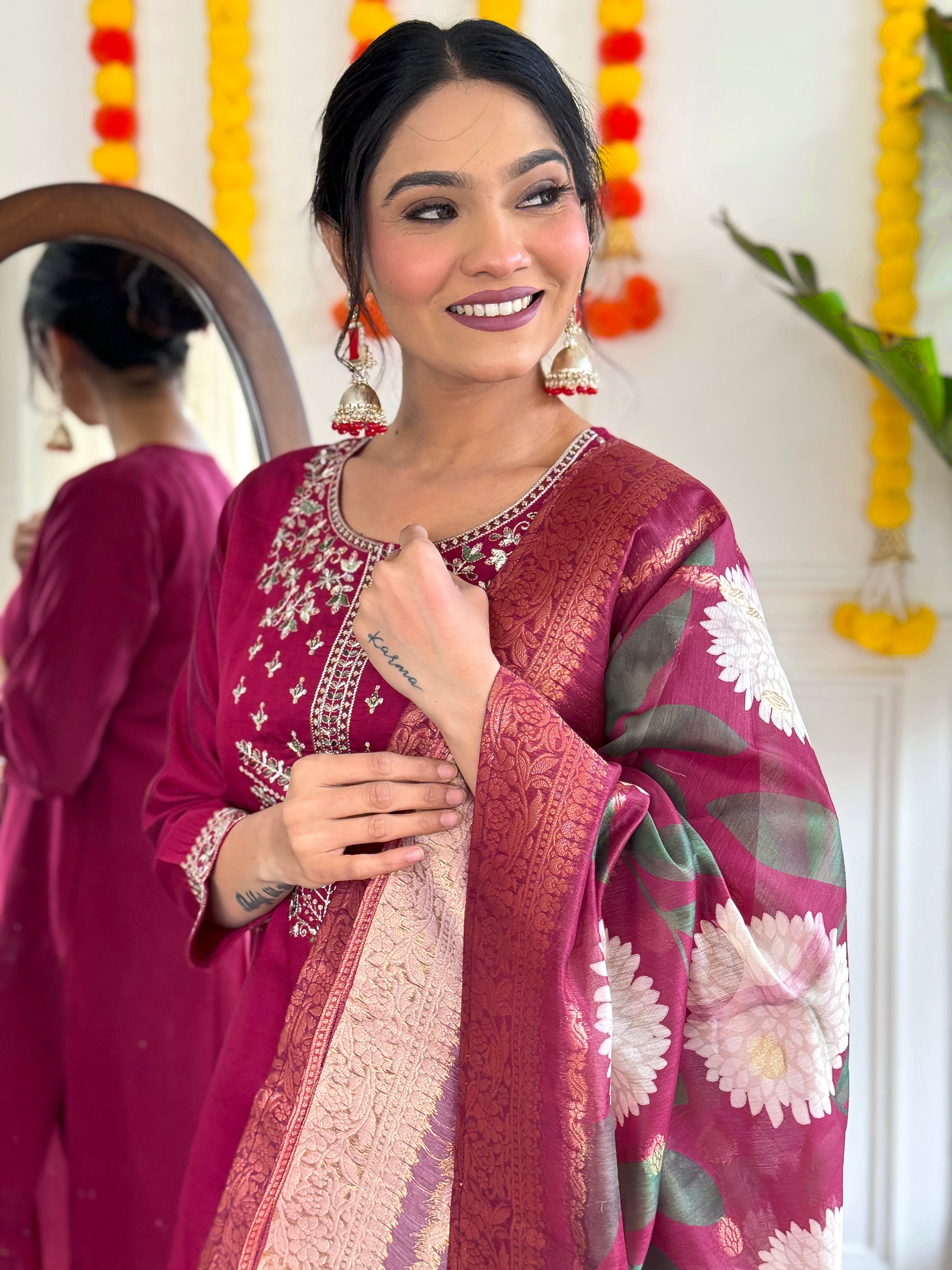 Vegles Embroidered Straight Kurti with Pants & Dupatta