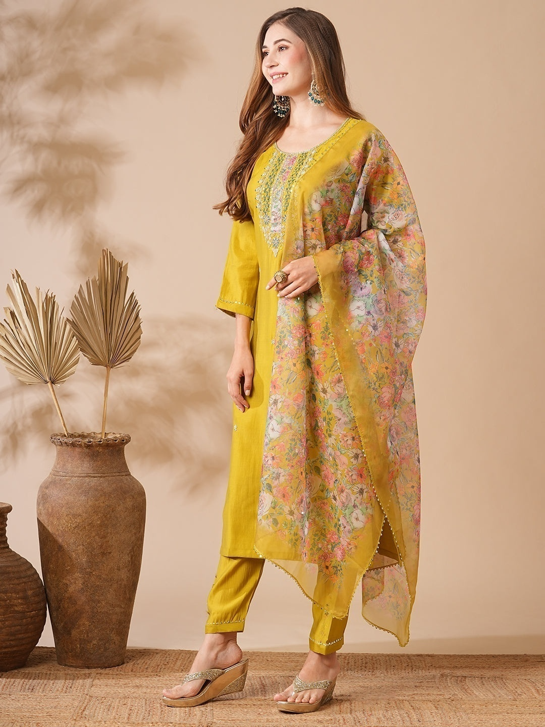 Vegles Embroidered Straight Kurti with Pants & Dupatta