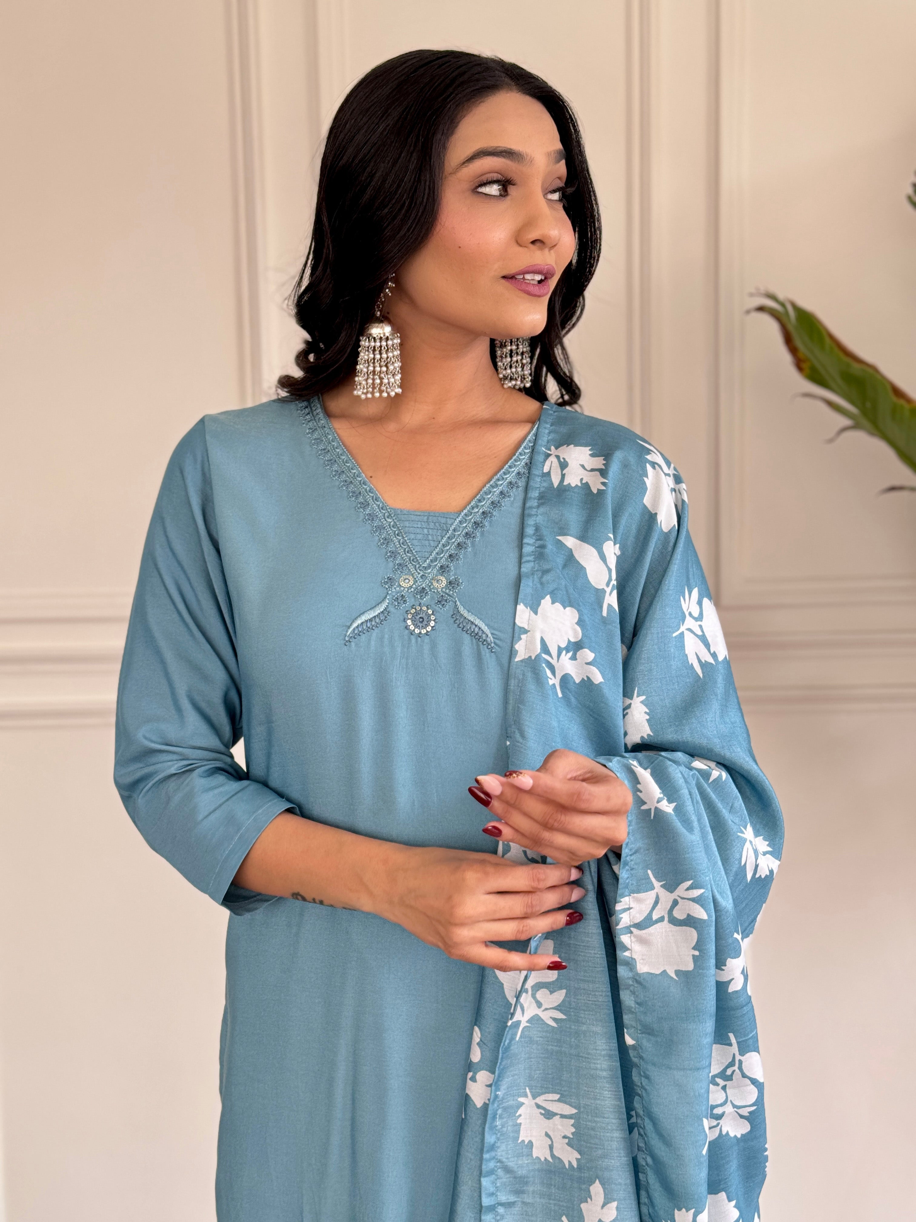 Vegles Embroidered Lightweight Ethnic Wear Kurti set