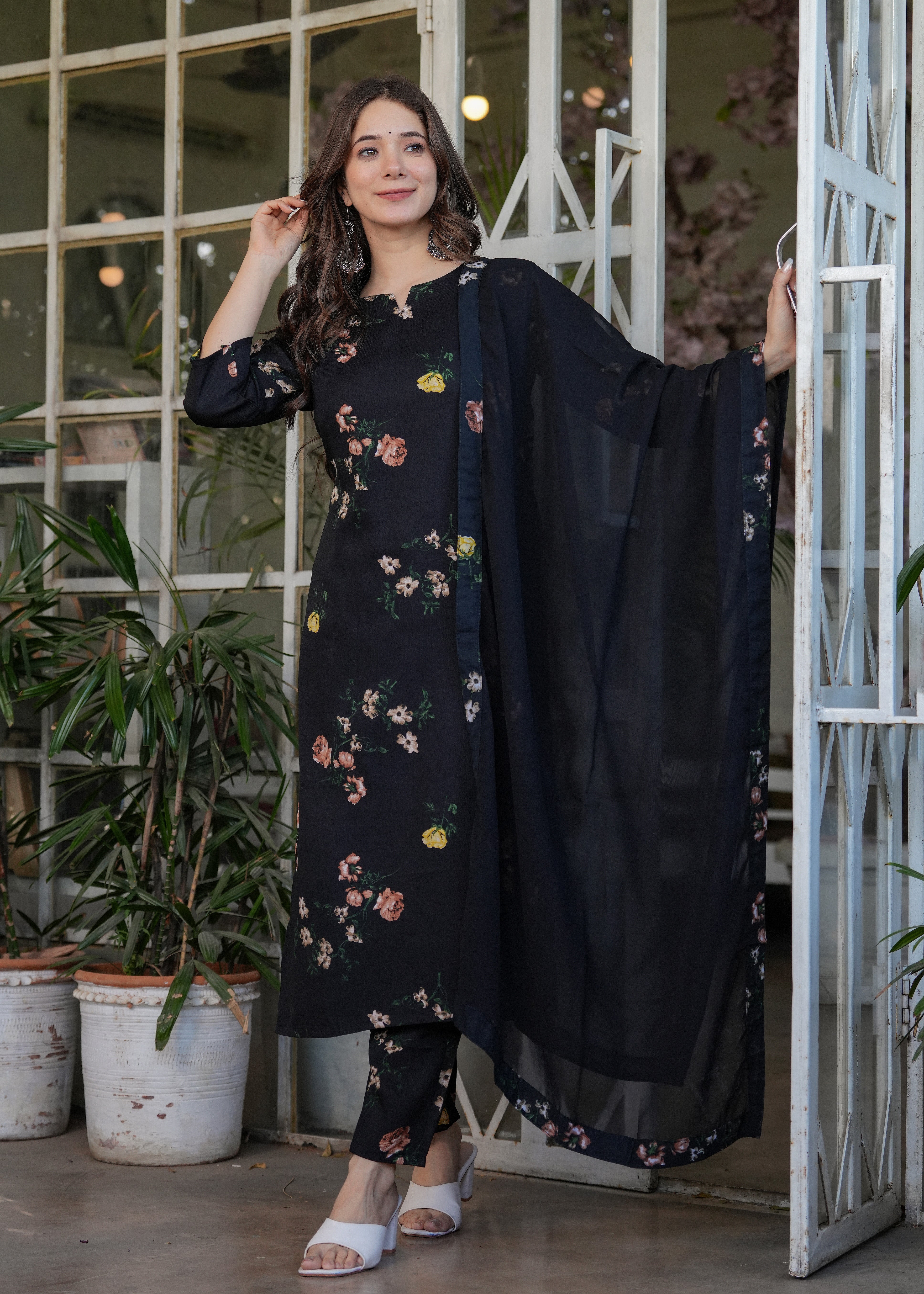 Vegles Embroidered Straight Kurti Set