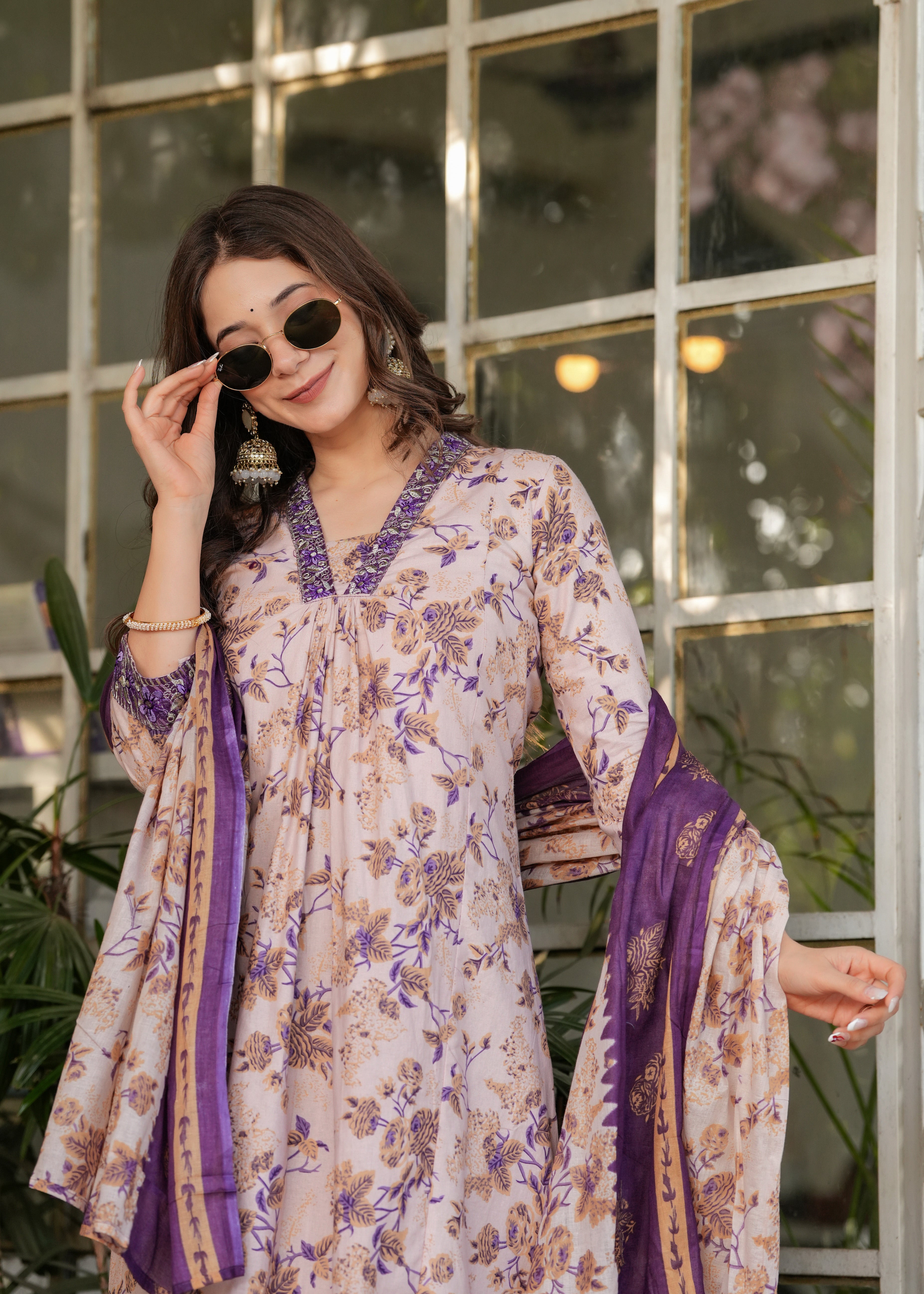 Vegles Embroidered Straight Kurti Set