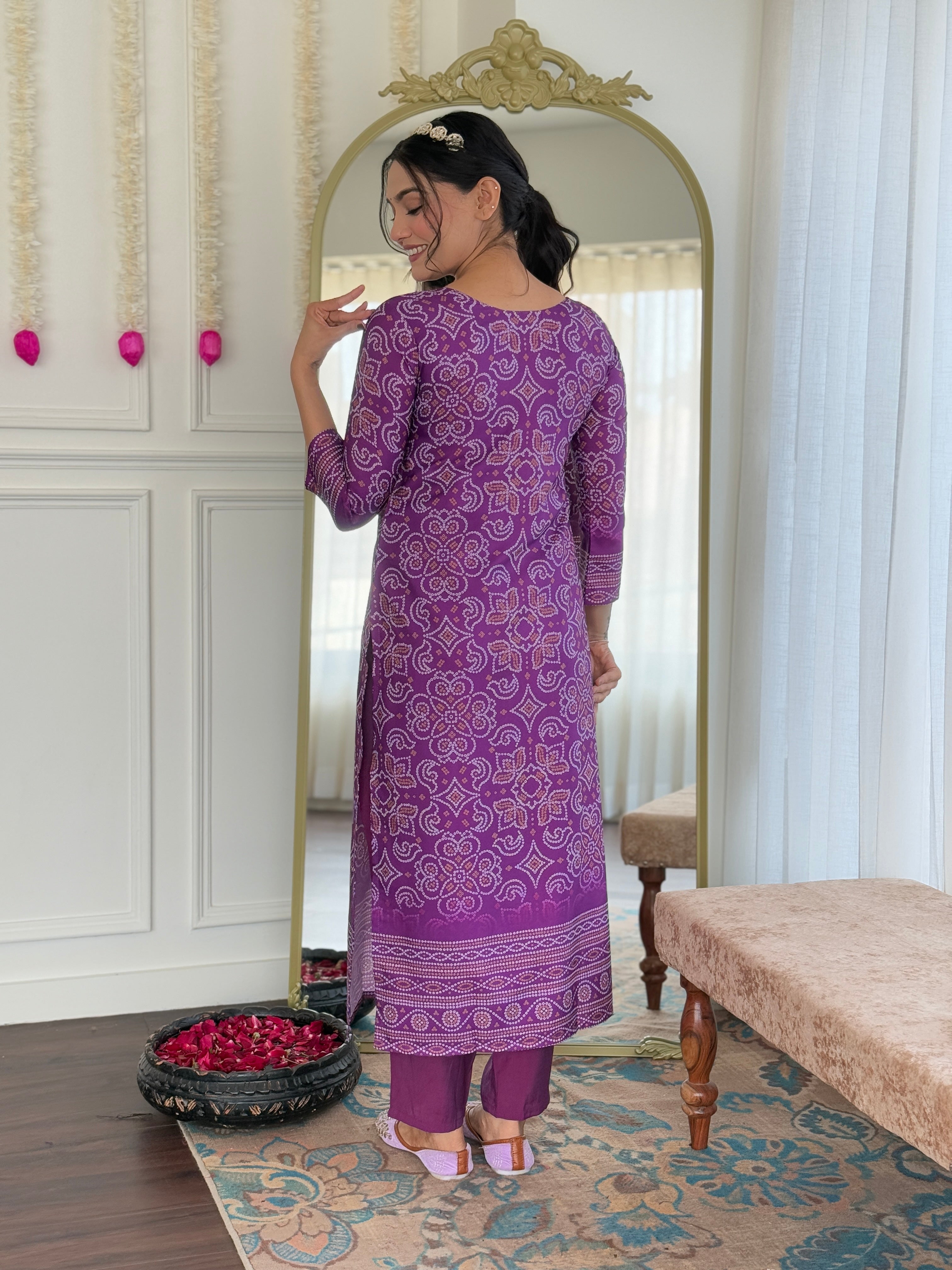Vegles Embroidered Straight Kurti Set