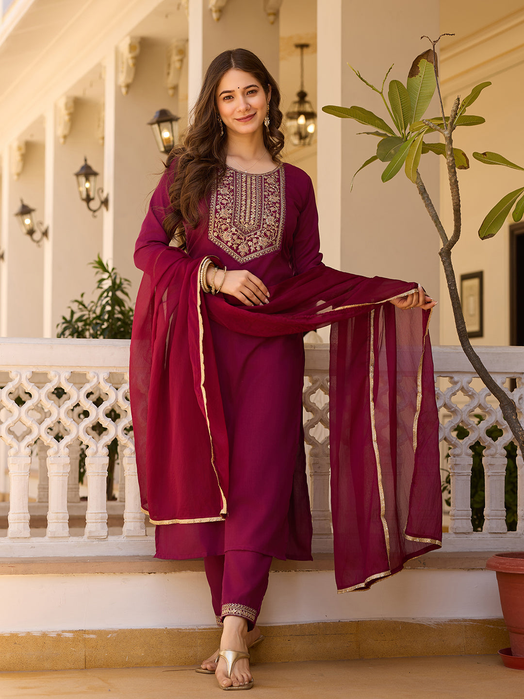 Vegles Embroidered Straight Kurti Set