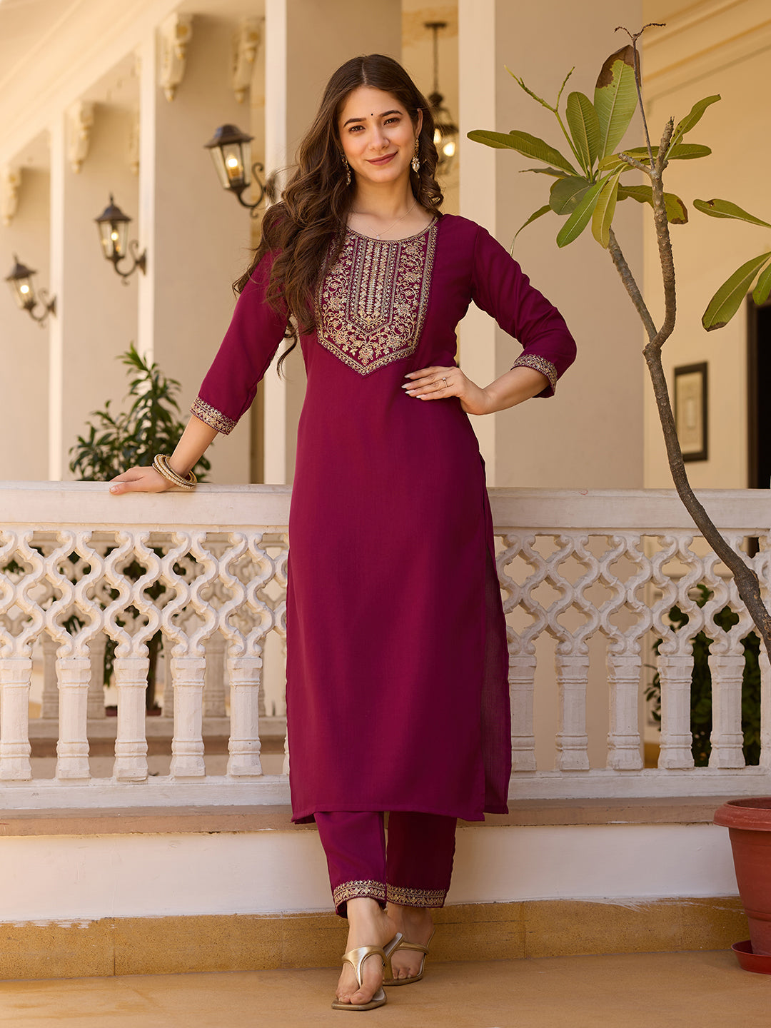 Vegles Embroidered Straight Kurti Set