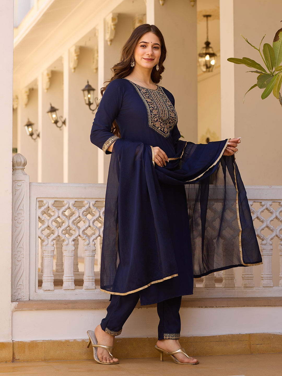 Vegles Embroidered Straight Kurti Set