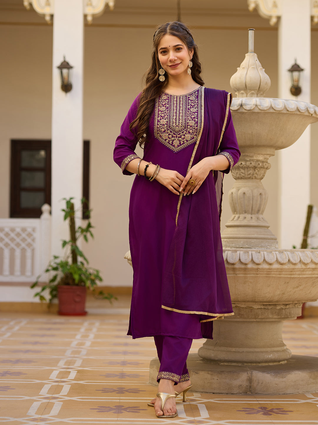 Vegles Embroidered Straight Kurti Set