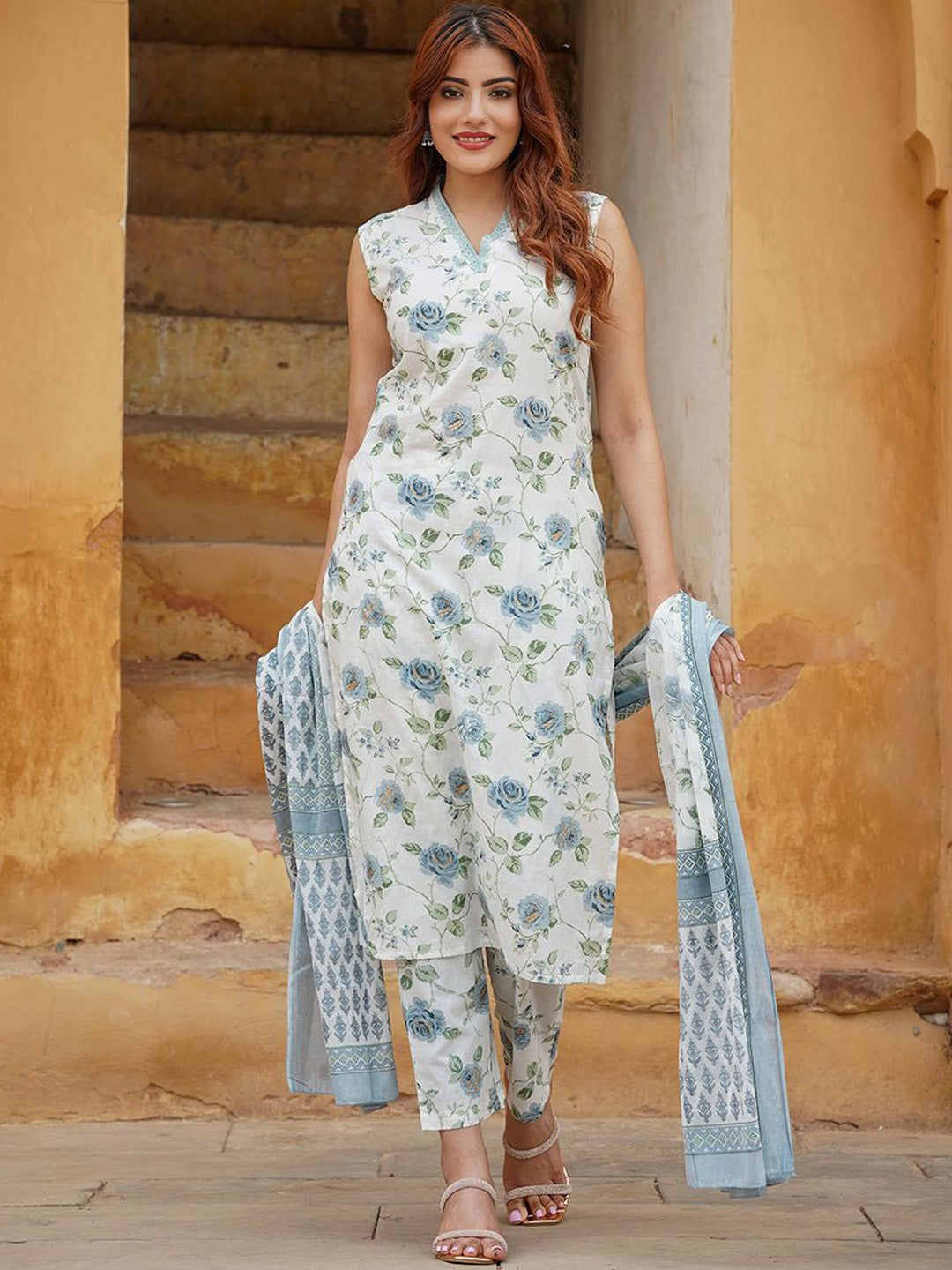 Vegles Floral Printed lace work Kurti Set
