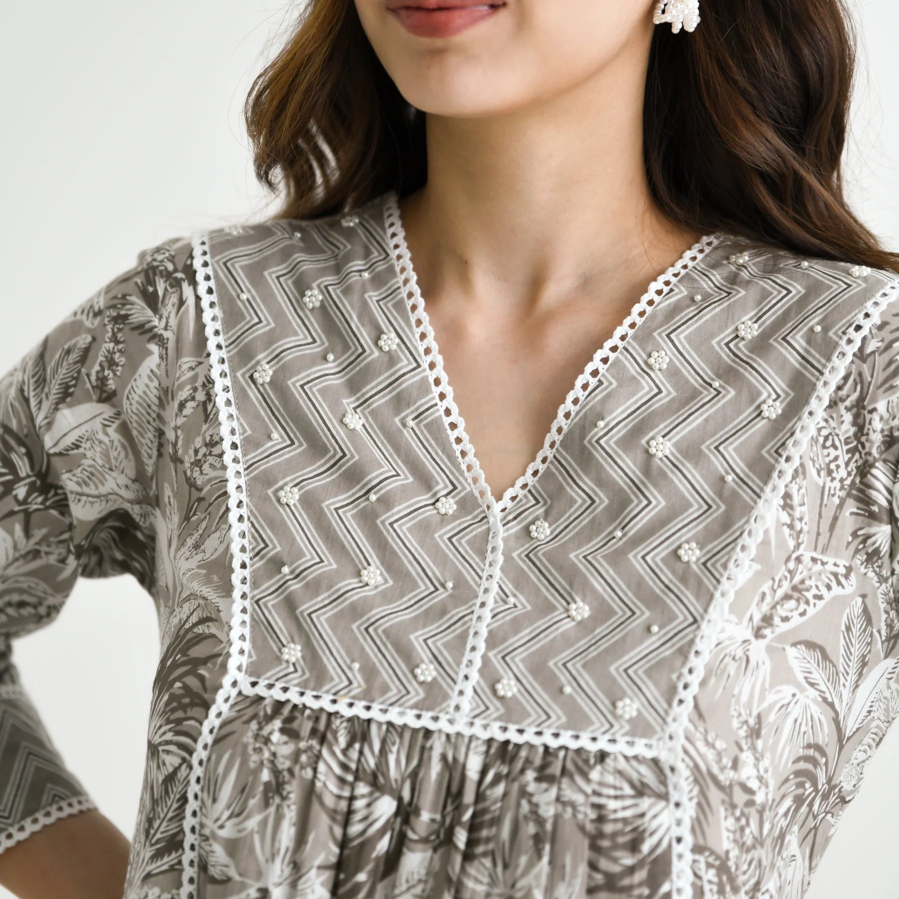 Vegles Moti work Kurti