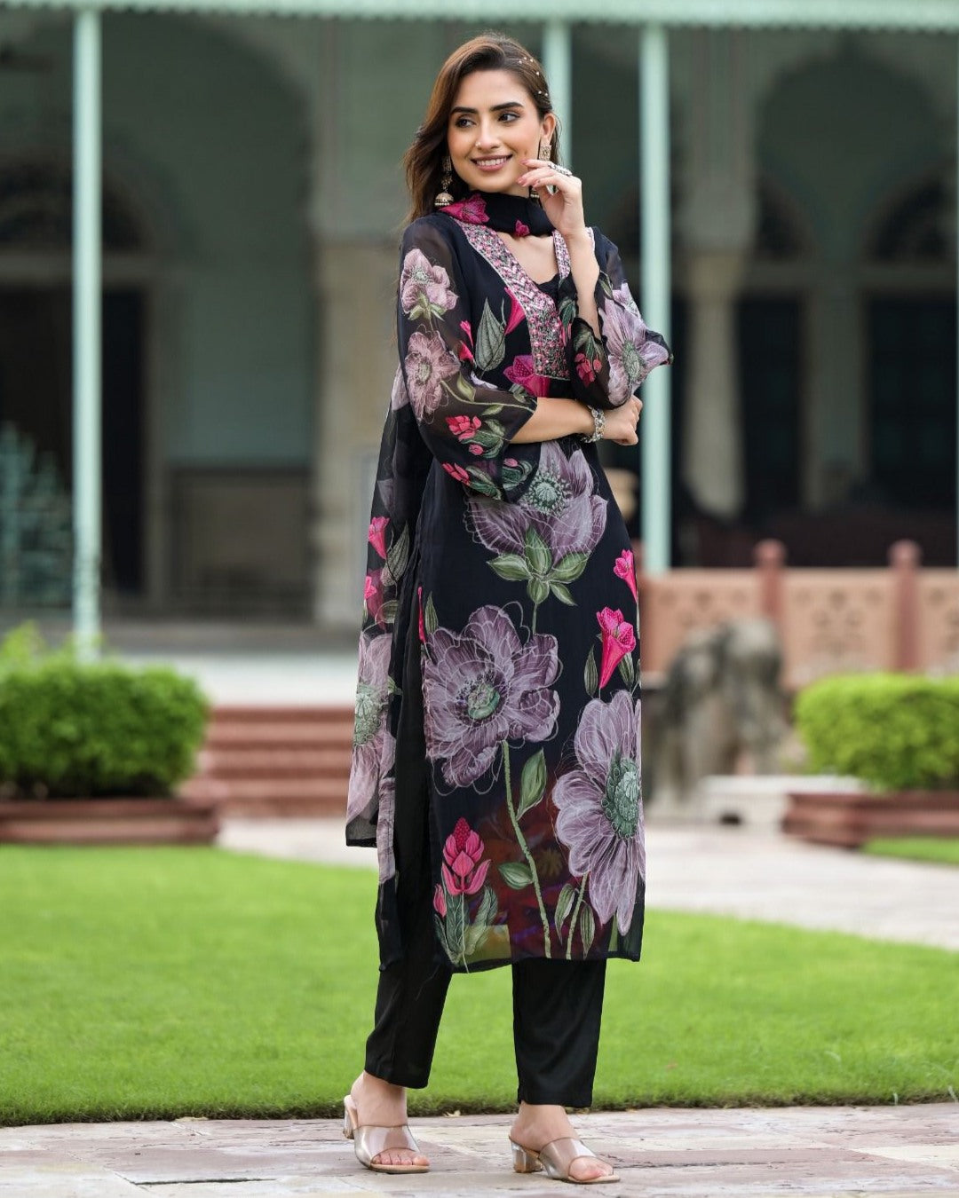 Vegles Printed & Embroidered Lightweight Ethnic Wear Kurti set