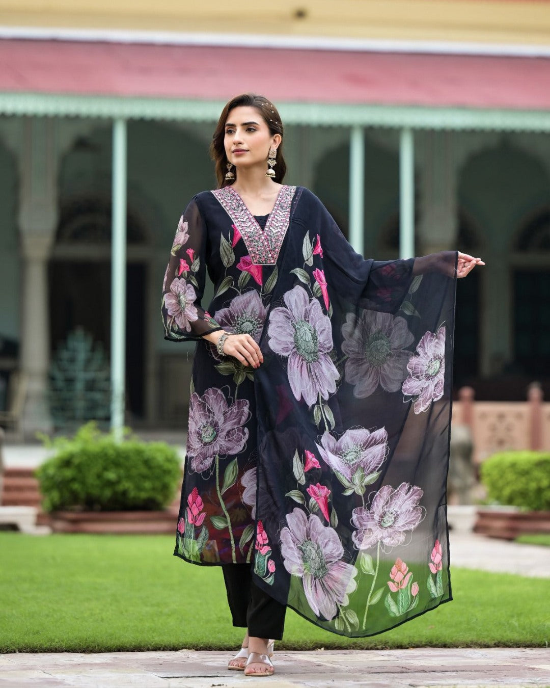 Vegles Printed & Embroidered Lightweight Ethnic Wear Kurti set