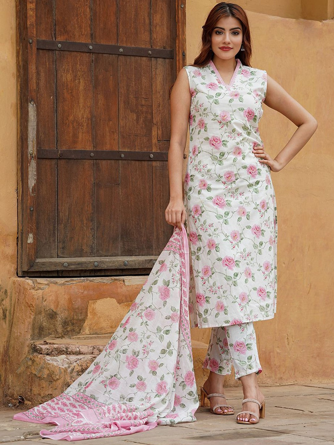 Vegles Floral Printed lace work Kurti Set