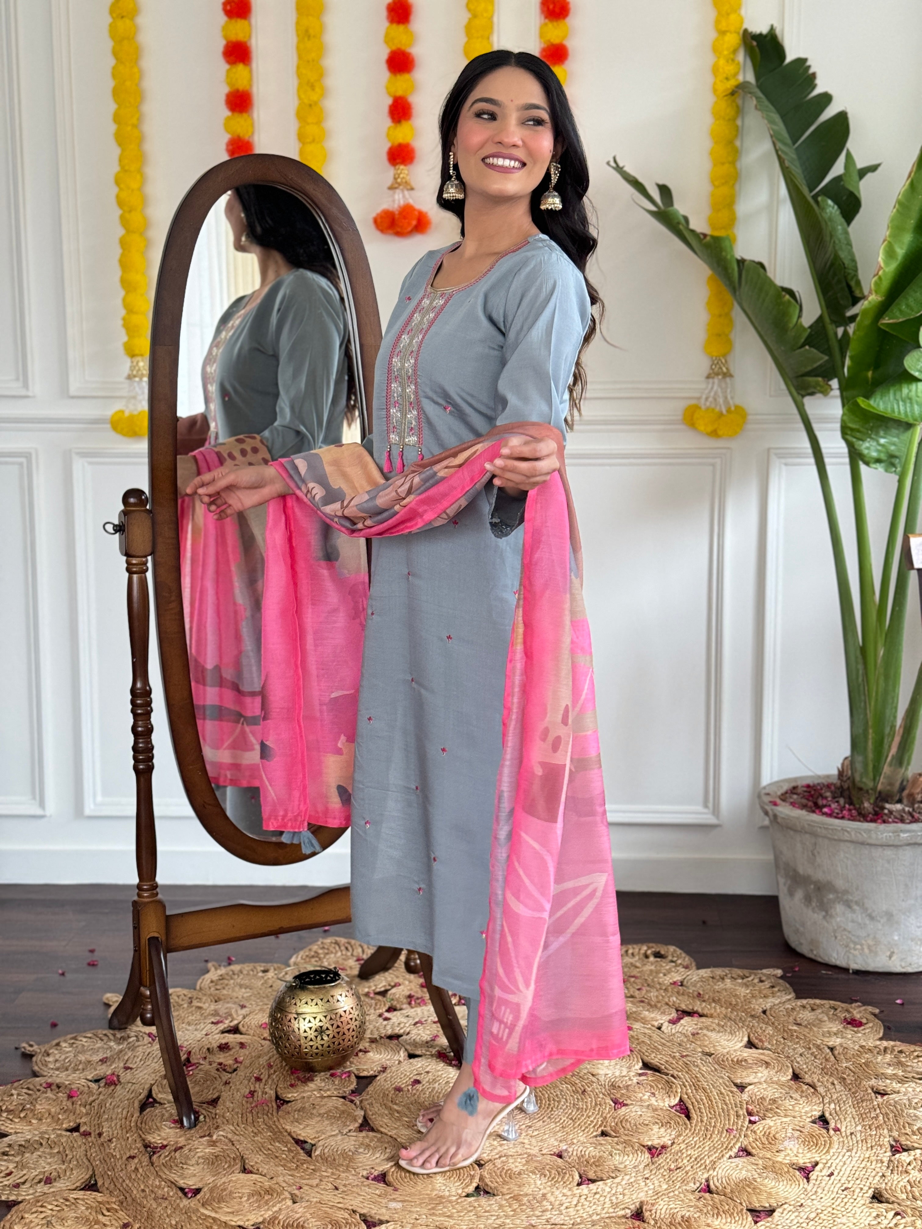 Vegles Embroidered Straight Kurti with Pants & Dupatta