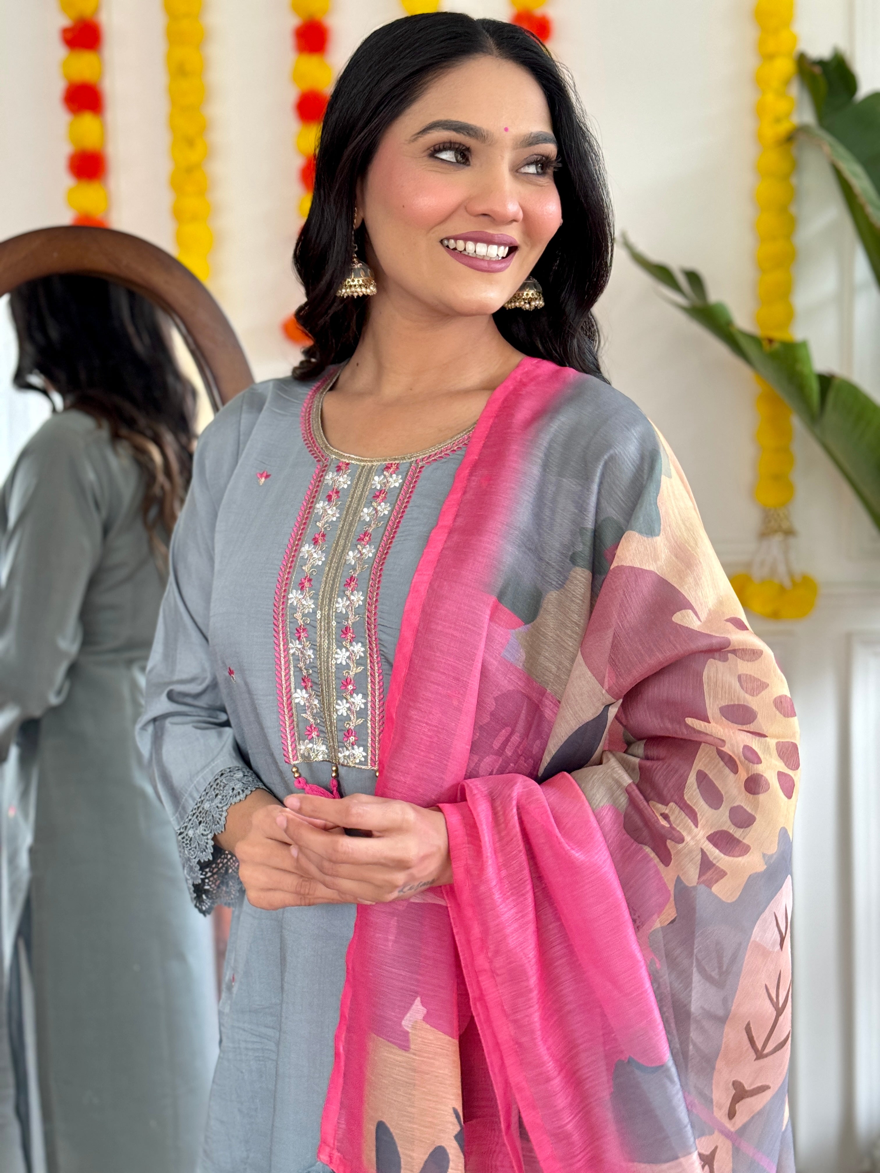 Vegles Embroidered Straight Kurti with Pants & Dupatta