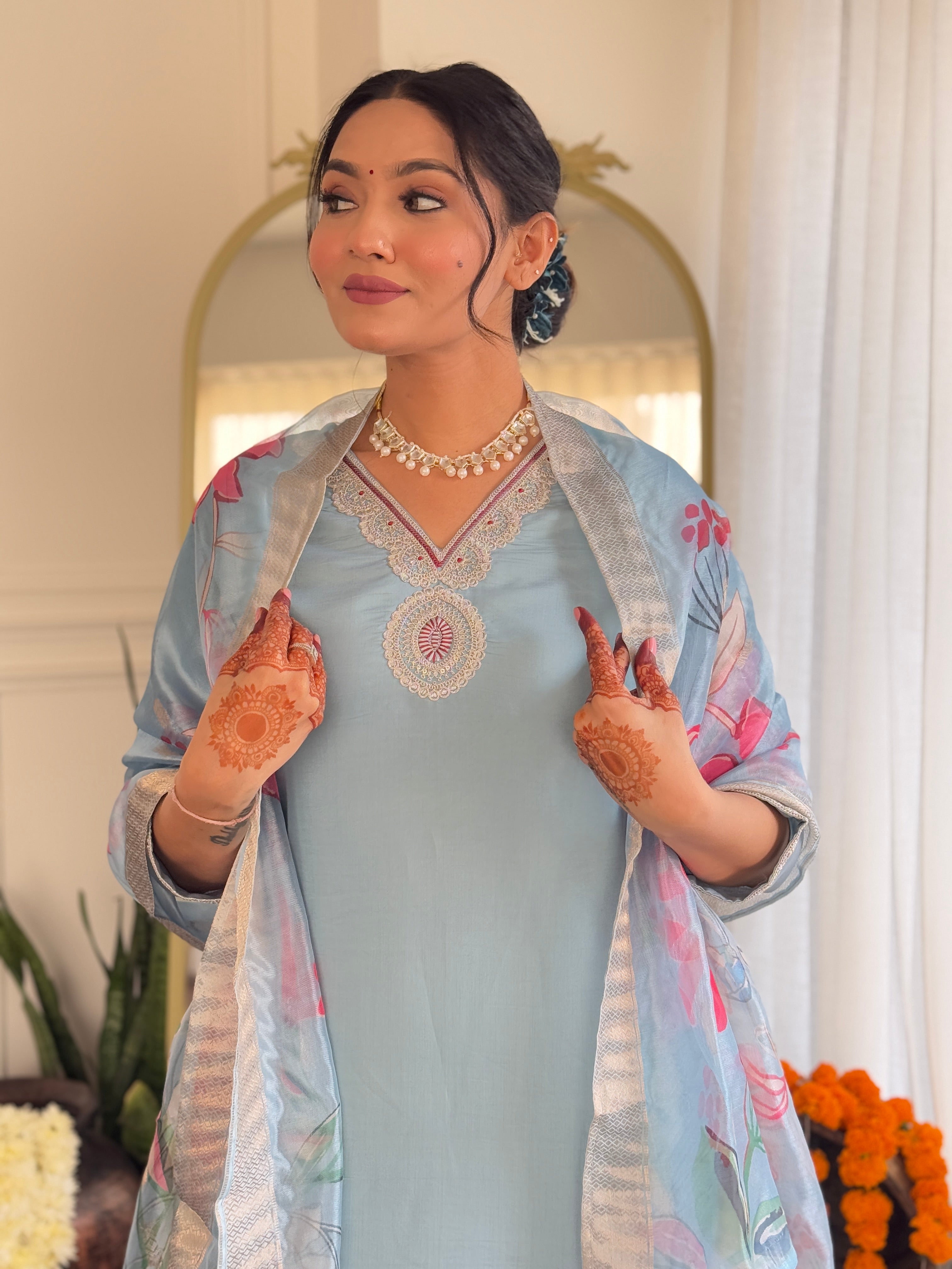 Vegles Embroidered Straight Kurti with Pants & Dupatta