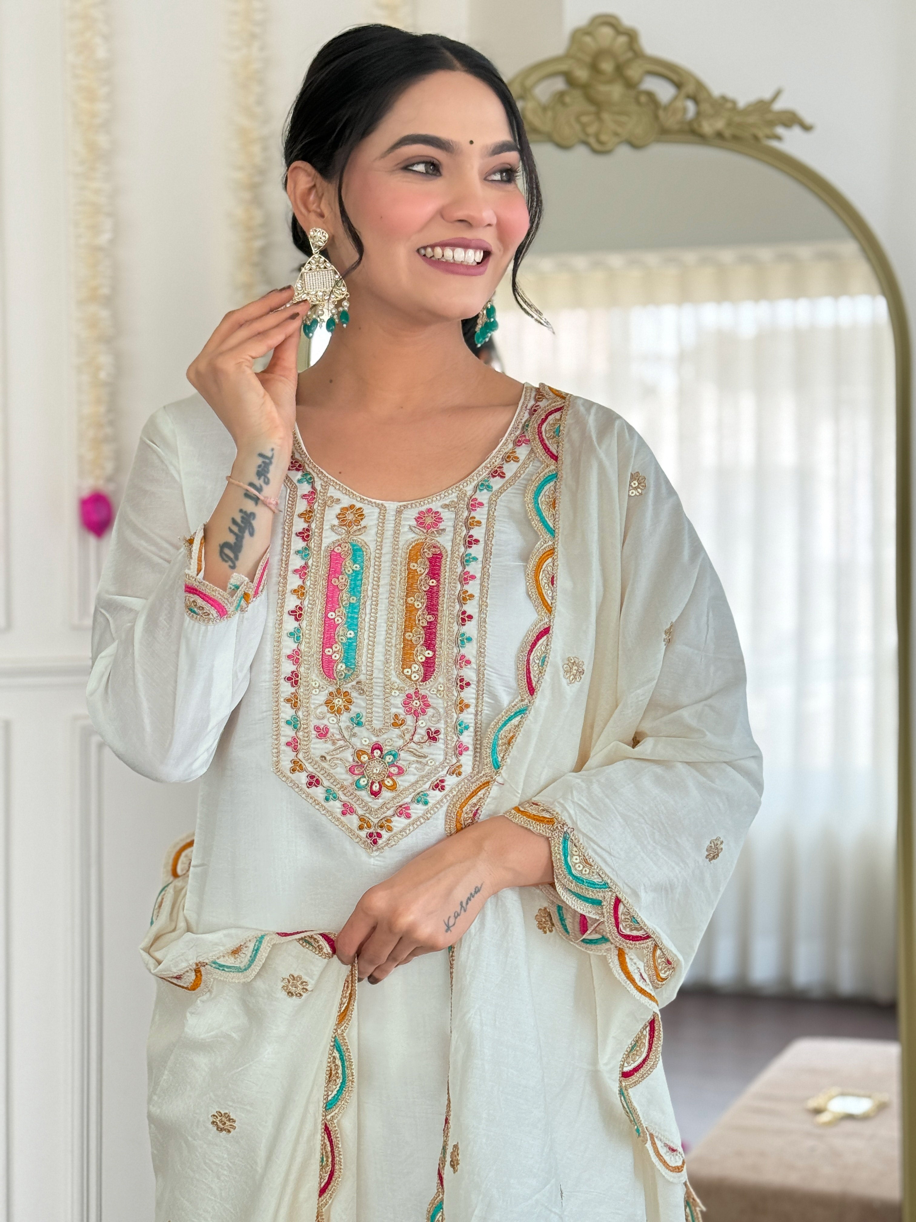 Vegles Embroidered Straight Kurti with Pants & Dupatta