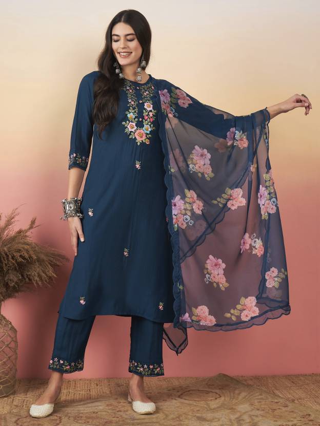 Vegles Embroidered Straight Kurti with Pants & Dupatta