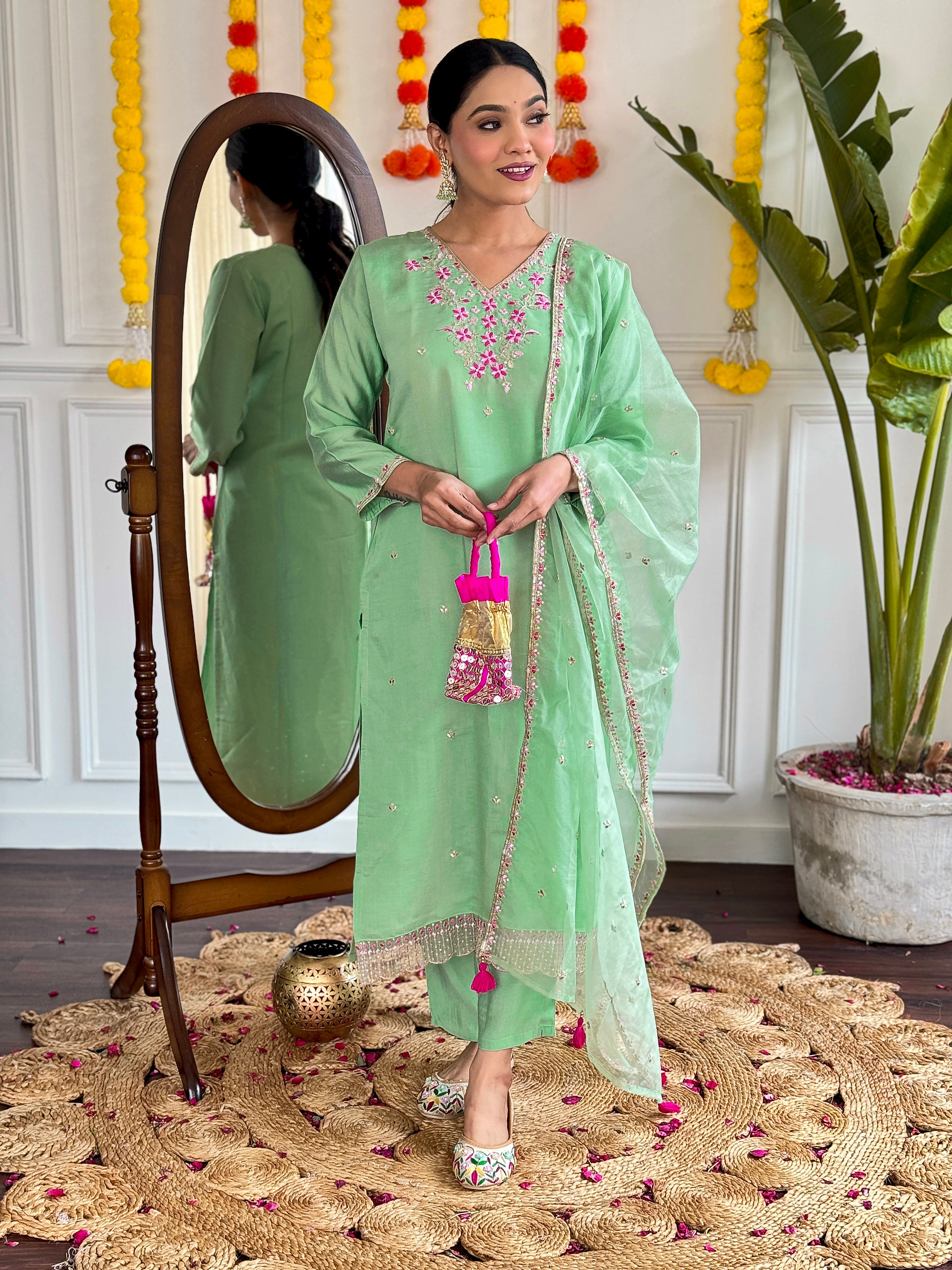 Vegles Embroidered Straight Kurti with Pants & Dupatta