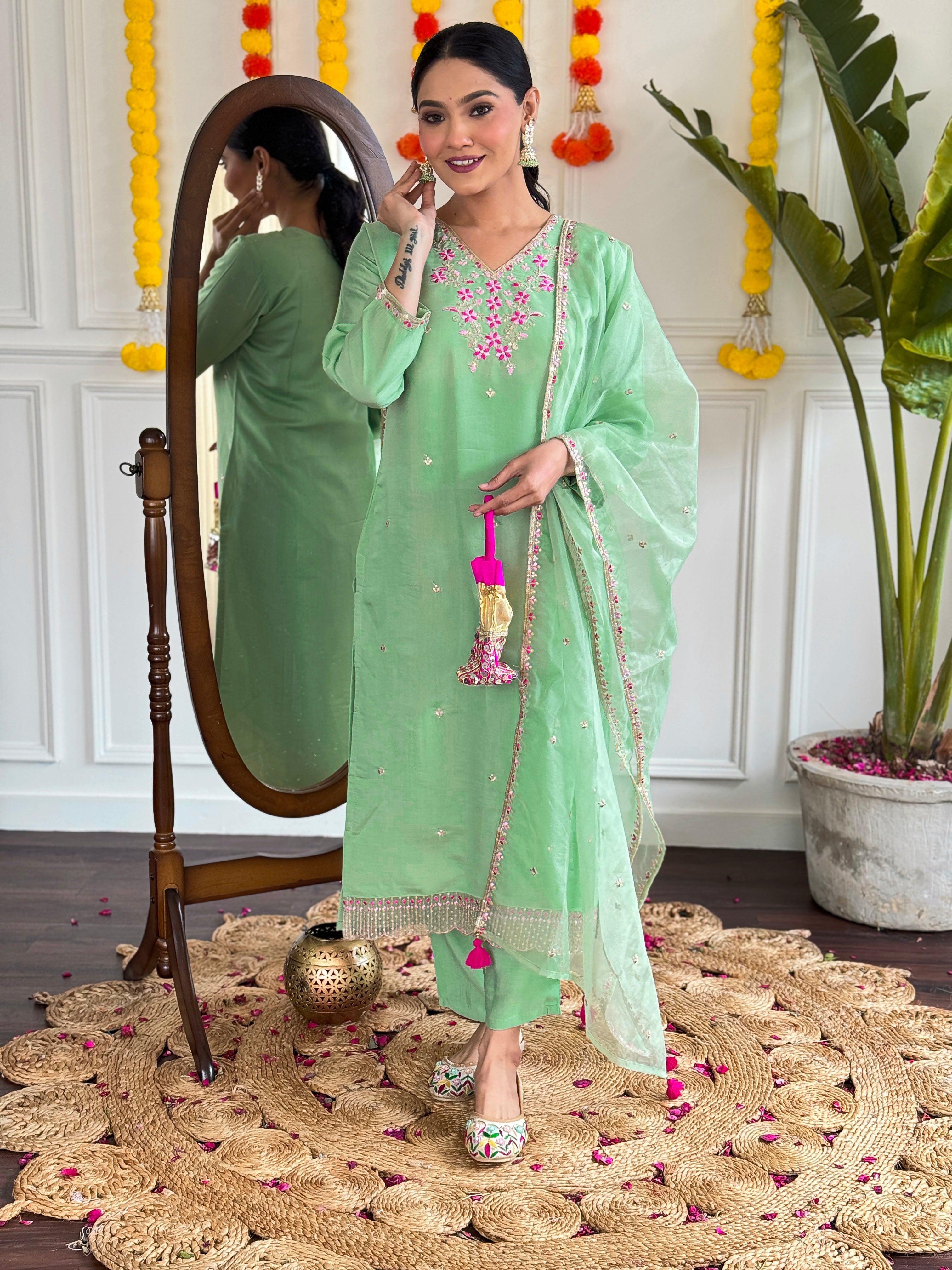Vegles Embroidered Straight Kurti with Pants & Dupatta