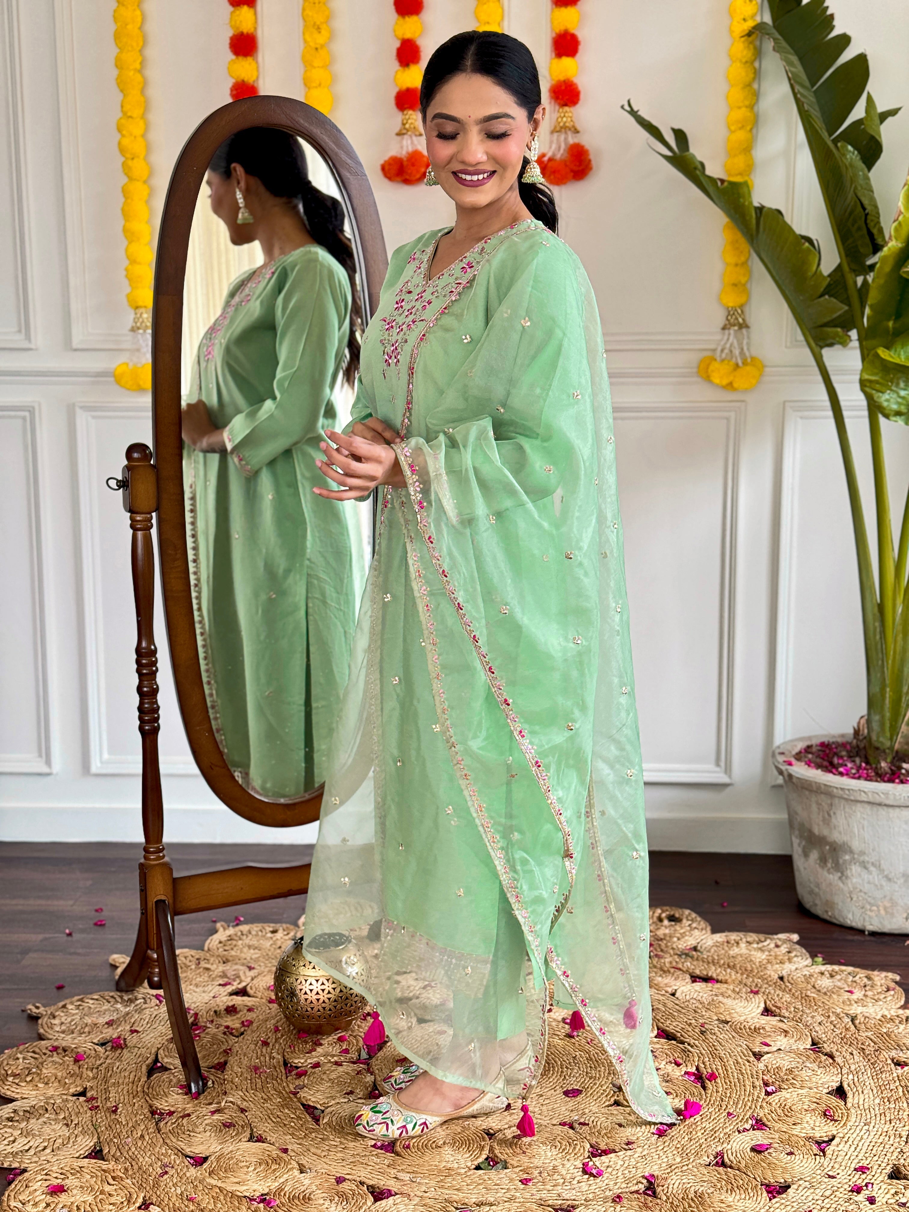 Vegles Embroidered Straight Kurti with Pants & Dupatta