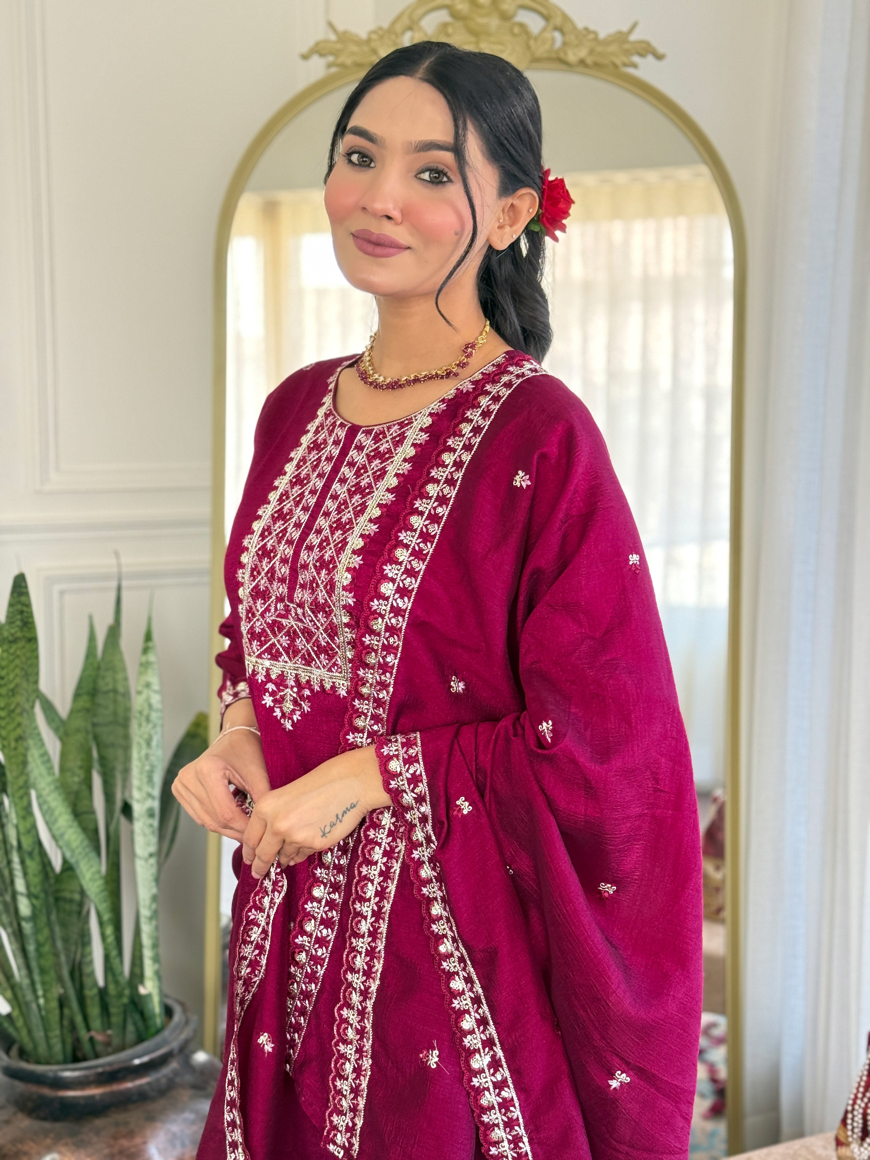 Vegles Embroidered Straight Kurti with Pants & Dupatta