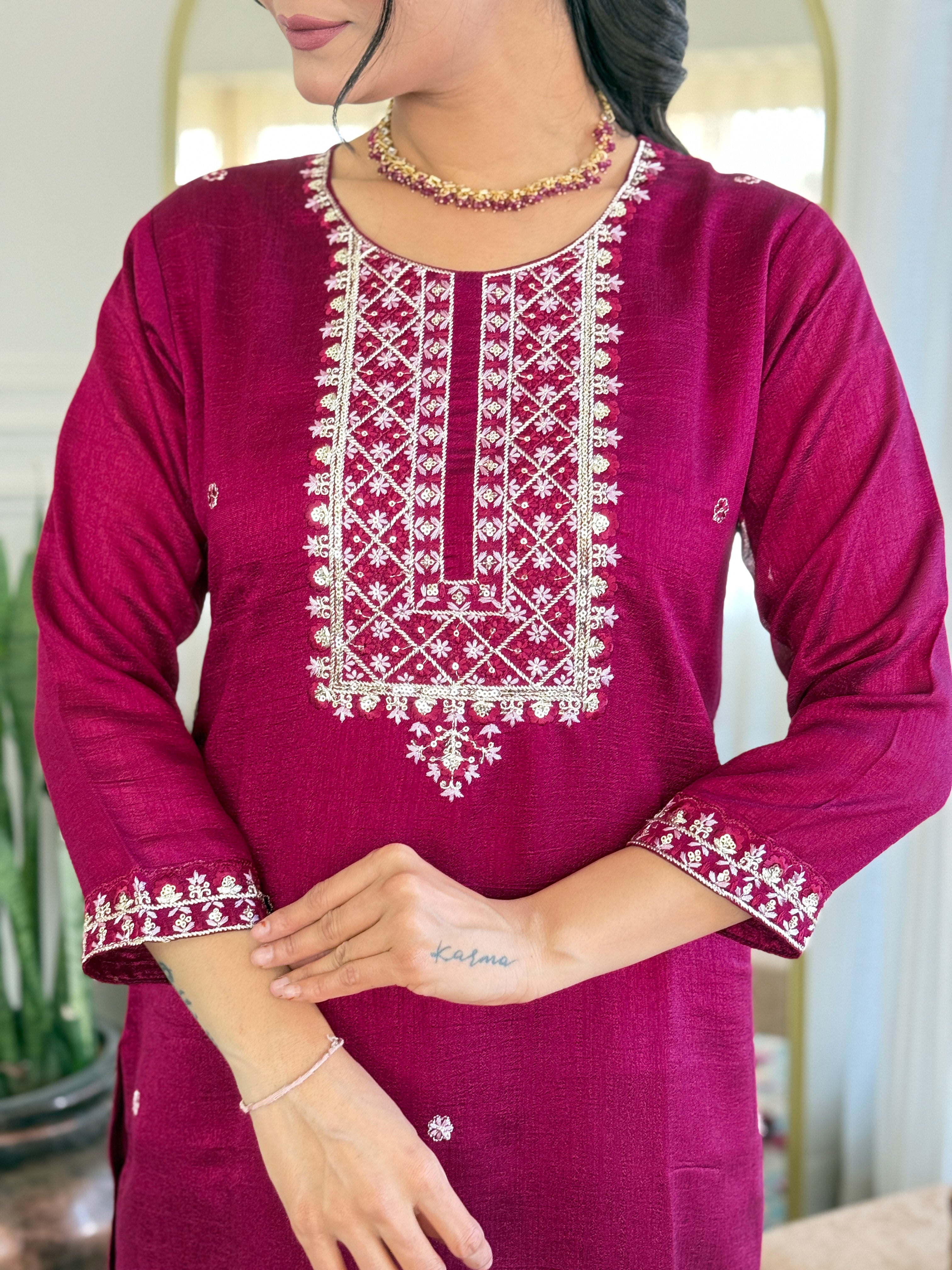 Vegles Embroidered Straight Kurti with Pants & Dupatta