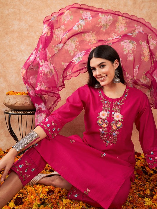 Vegles Embroidered Straight Kurti with Pants & Dupatta