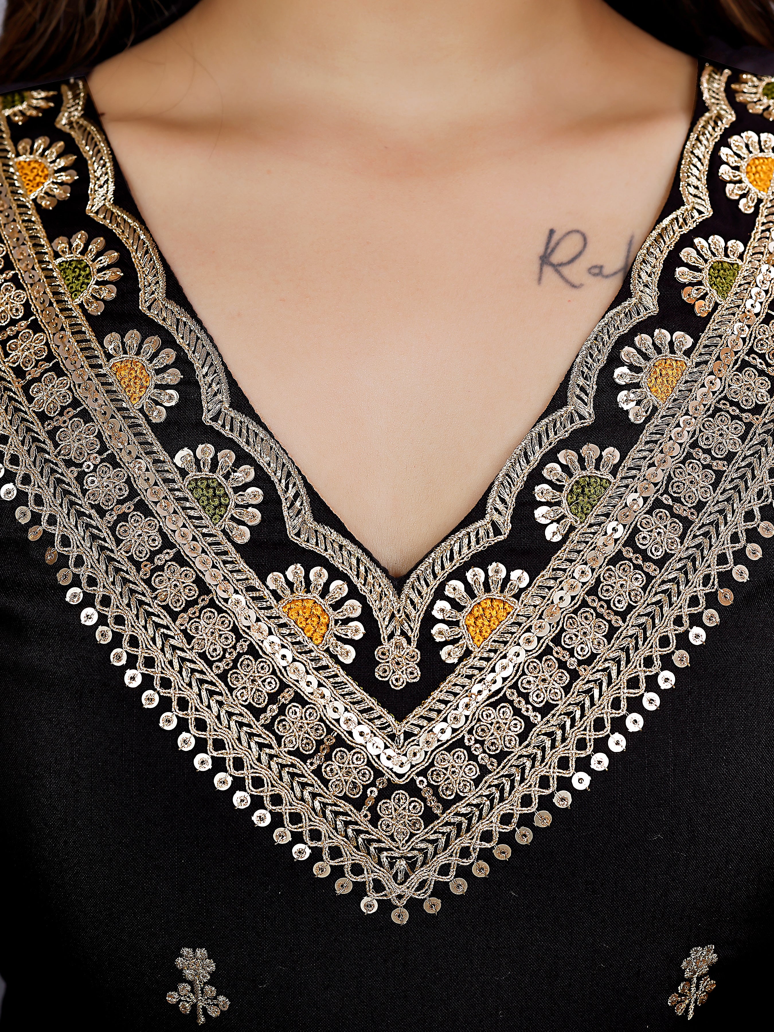 Vegles Embroidered Lightweight Ethnic Wear Kurti set