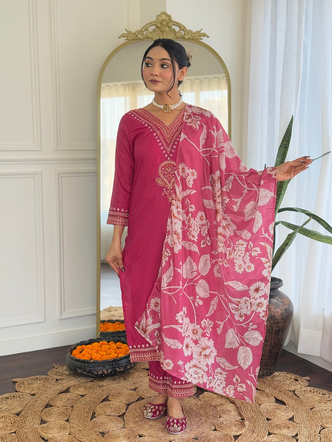 Vegles Embroidered Lightweight Ethnic Wear Kurti set